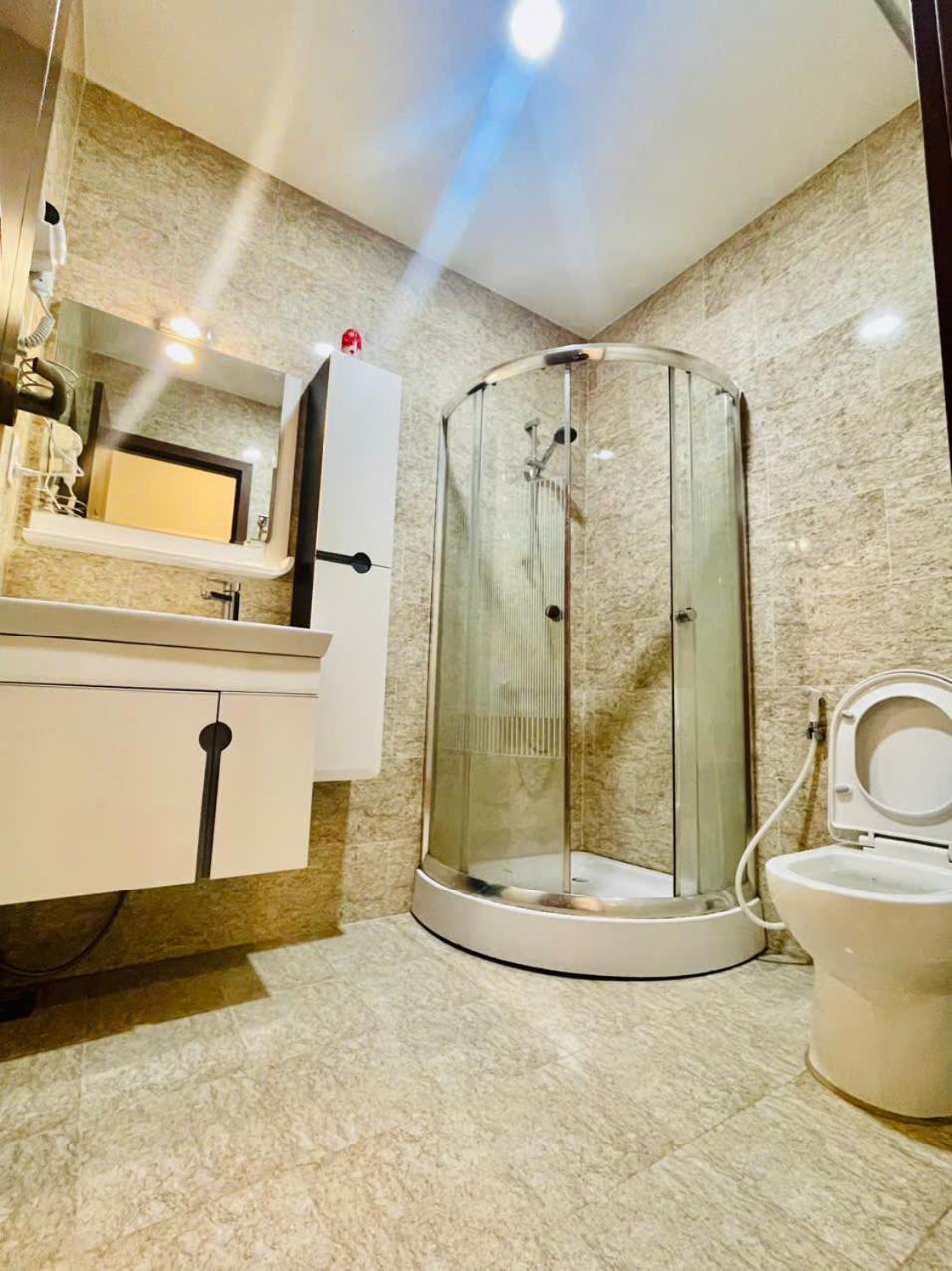Khách sạn Phu Gia 99 Duong D1, Kdc Him Lam, Tan Hung, Quan7 *