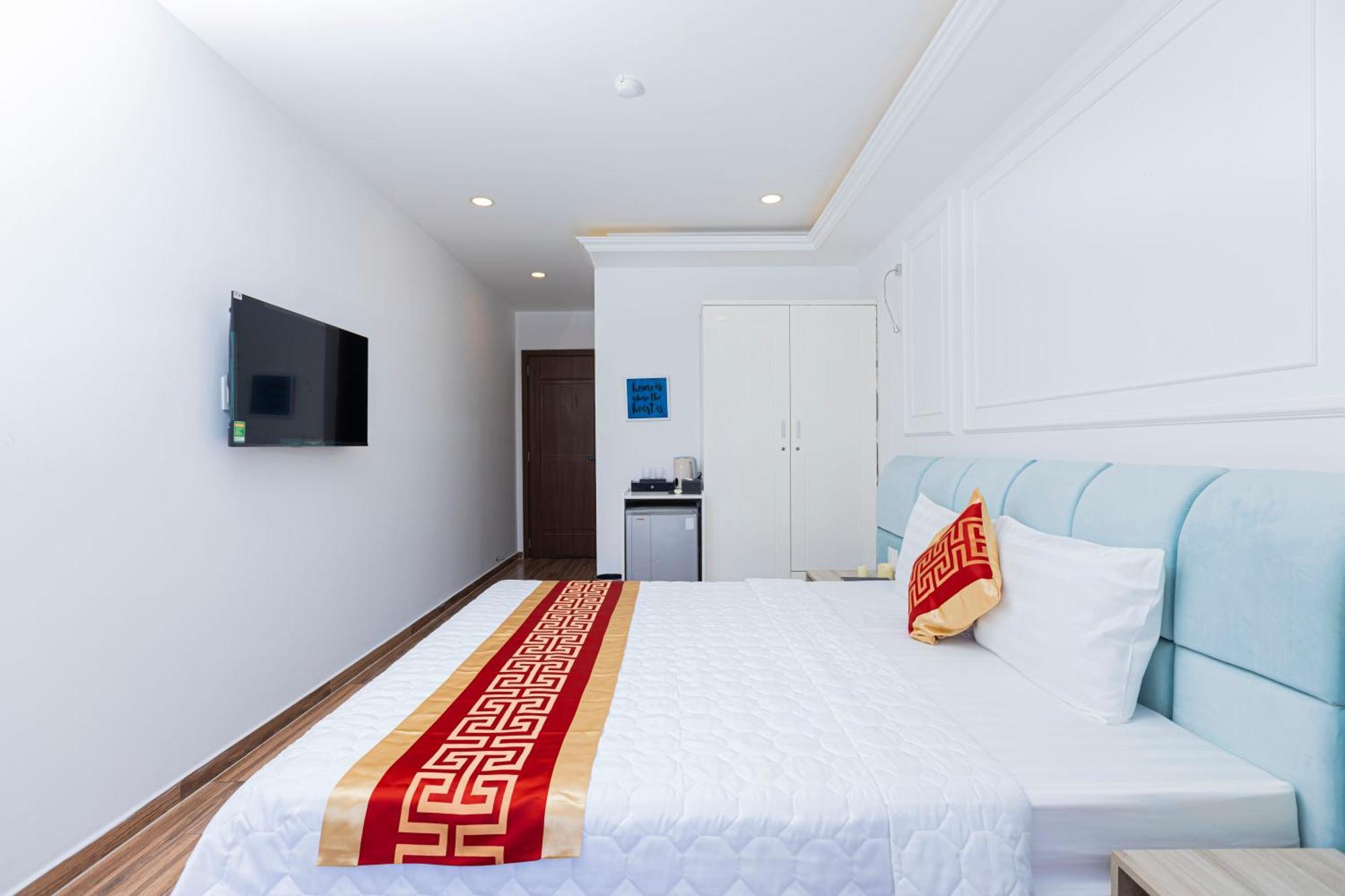 Khách sạn Phu Gia 99 Duong D1, Kdc Him Lam, Tan Hung, Quan7 *